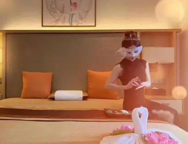 我在广州白云体验了下高端男士按摩spa会馆，私人会所花样超多
